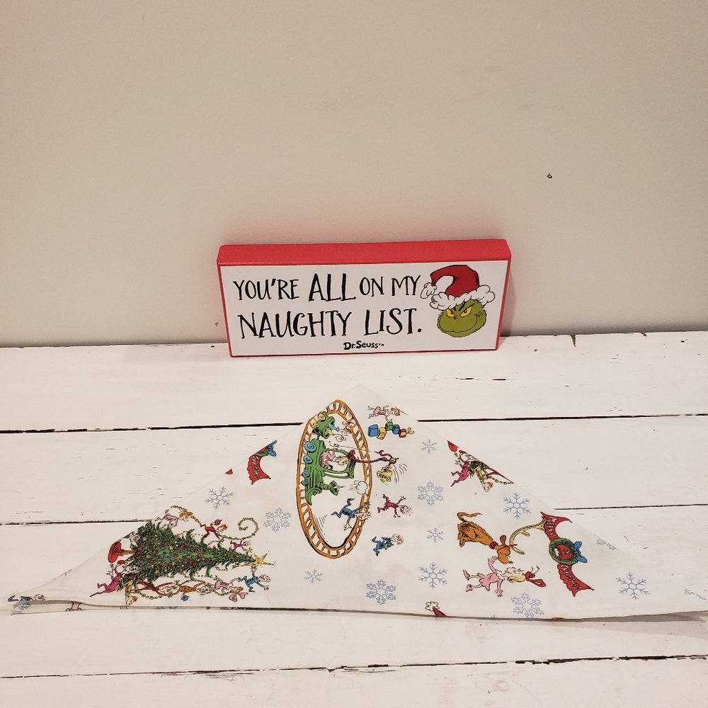 Dog Bandanna "The Grinch"